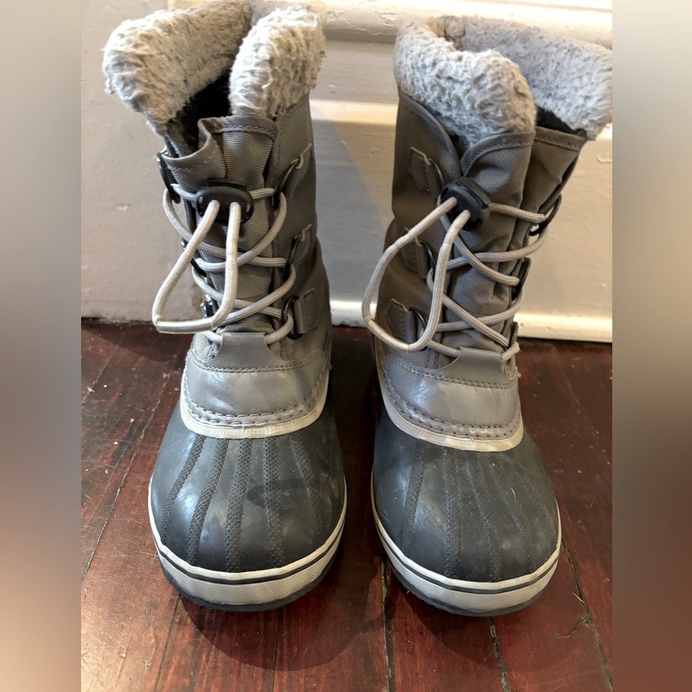 Sorel waterproof winter boot. Size 3